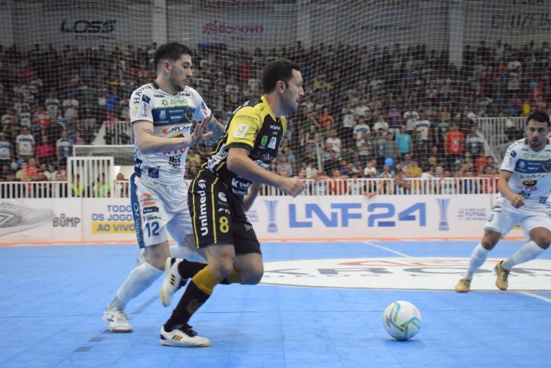 Precisando reverter resultado, Jaraguá Futsal recebe o Pato em busca da final da Liga Nacional