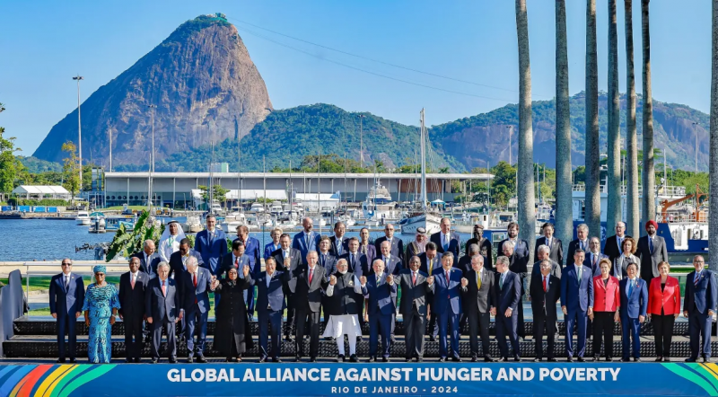 Representantes de Estados Unidos, Canadá e Itália se atrasaram e não participaram da primeira foto oficial 