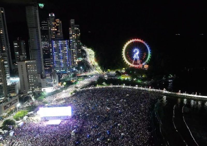 Ano Novo na Roda gigante de Balneário Camboriú