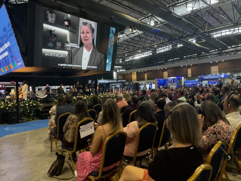 Público no Comac-SC