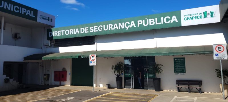 Motoristas de aplicativo devem passar por credenciamento. 