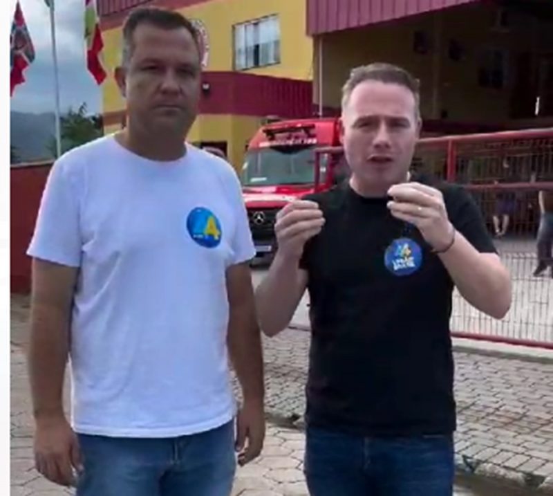 O prefeito eleito Juliano Peixer e Fabio Schiochet no vídeo que foi denunciado pela promotoria - Foto: Reprodução/Instagram/ND