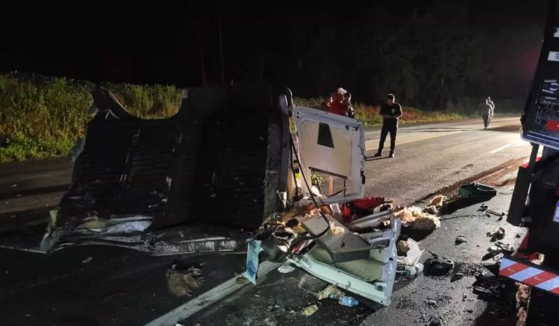 Motorista teria perdido o controle do veículo de salvamento, causando o acidente em Paulo Frontin