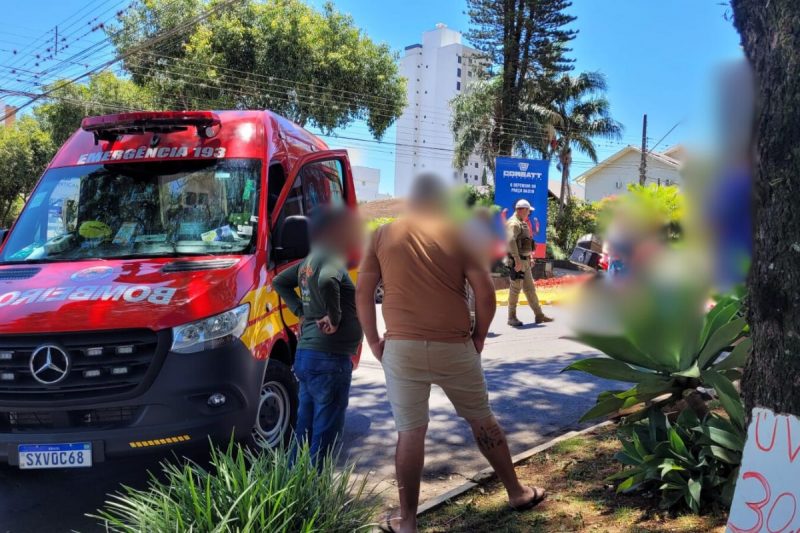 Motociclista morto no local do acidente 