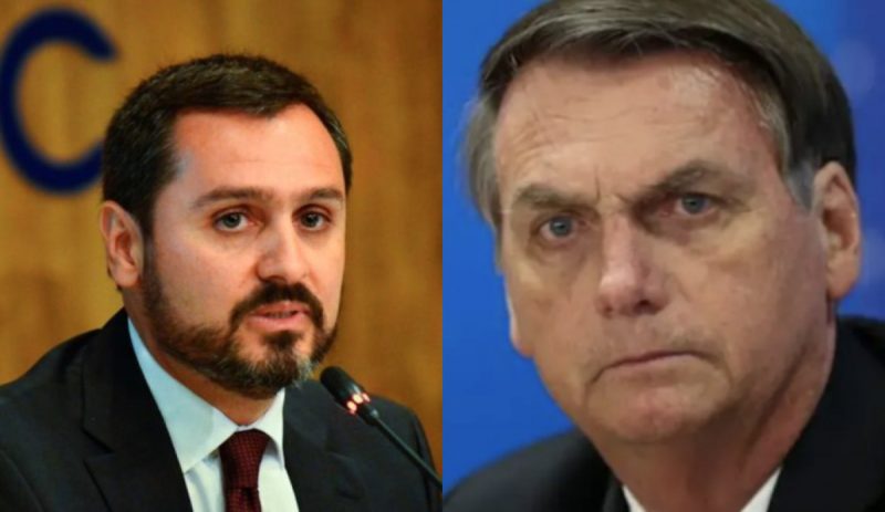 Andrei Rodrigues, chefe da PF, e Bolsonaro, ex-presidente 