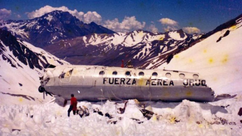 Avião que caiu na Cordilheira dos Andes