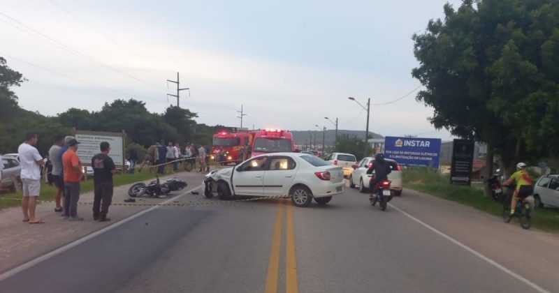 Carro envolvido em veículo