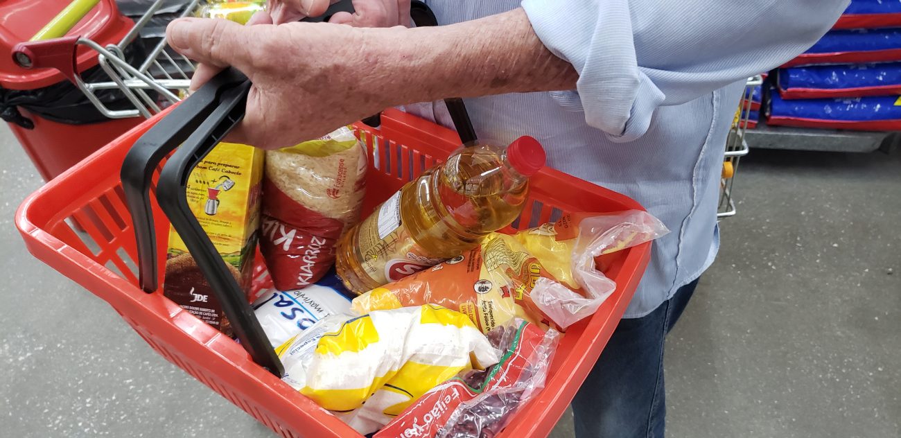 Arroz e feijão, itens essenciais da cesta básica são alimentos que terão alíquota zerada &#8211; Foto: Divulgação/Secom Itajaí/ND