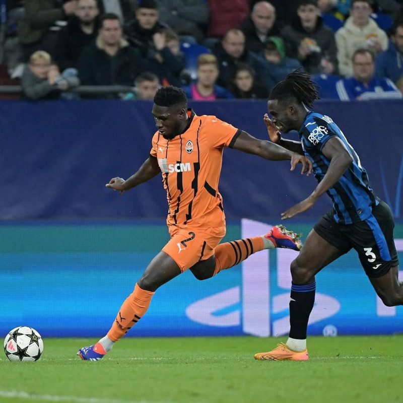 Nesta temporada, Lassina Traoré ainda não marcou gols pelo time ucraniano - Foto: Champions League/@championsleague/Instagram