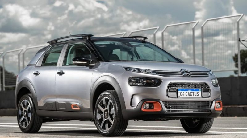 Citroën C4 Cactus na cor prata