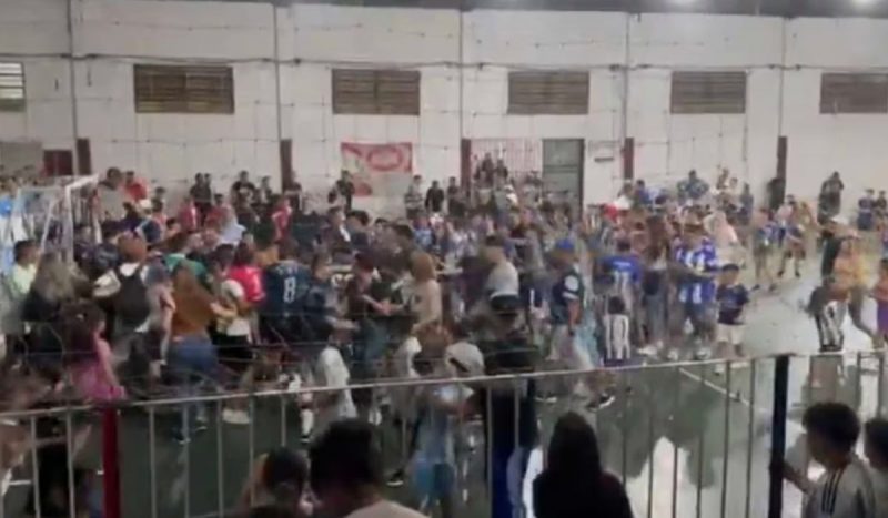 Briga generalizada em partida de futebol nas categorias de base da Argentina