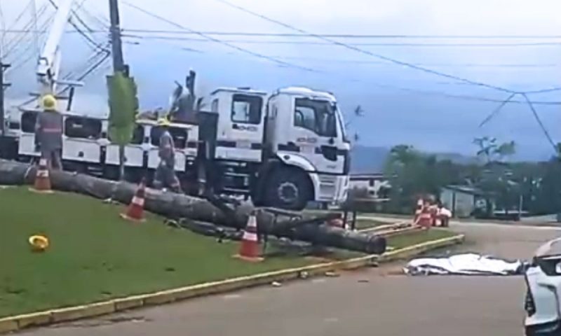 Eletricista morre durante manutenção em SC e equipe segue trabalhando após tragédia 