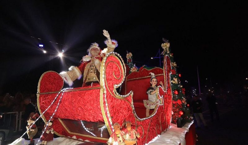 Papai Noel marcará presença durante o tradicional desfile natalino