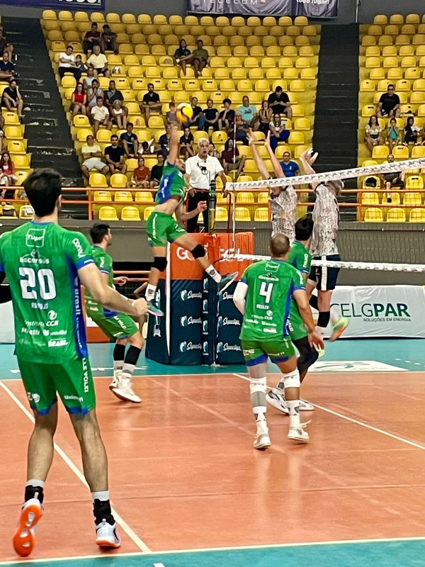 Joinville Vôlei vence o Neurologia Ativa e sobe para a oitava colocação na Superliga