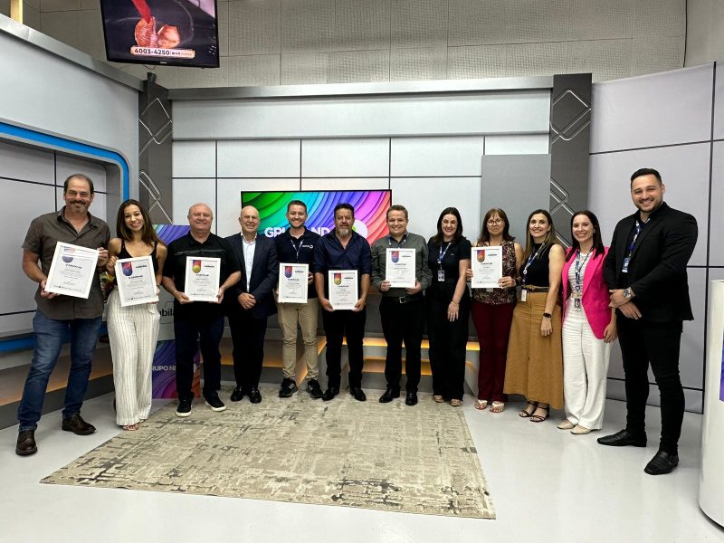 Sete colaboradores foram homenageados pelos anos dedicados ao Grupo ND