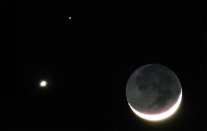 "Beijo entre Lua e Vênus" no céu