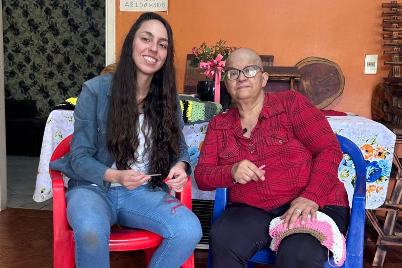 Carla Eduarda Cenci foi recebida por Leda com um sorriso no rosto. – Foto: Carlos Cenci/ND