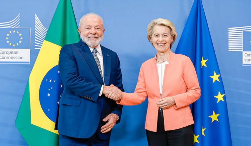 Lula e von der Leyen celebram acordo fechado após mais de 20 anos de negociações - Foto: Ricardo Stuckert/PR/Reprodução/ND