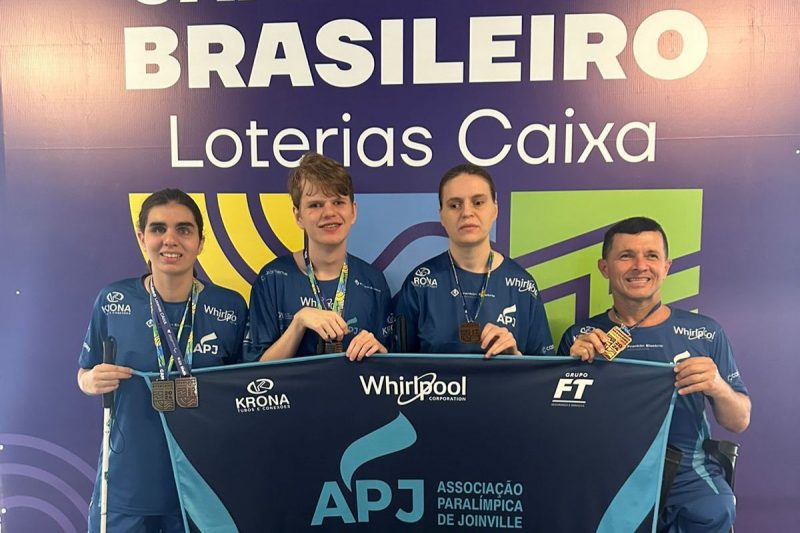 Atletas de Joinville conquistam medalhas no Brasileiro de Natação Paralímpica