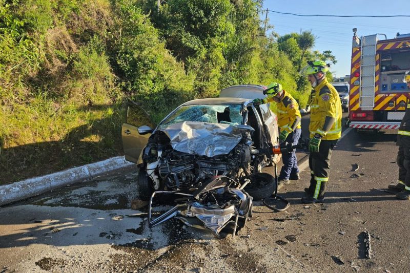 Homem morre após grave colisão na BR-282