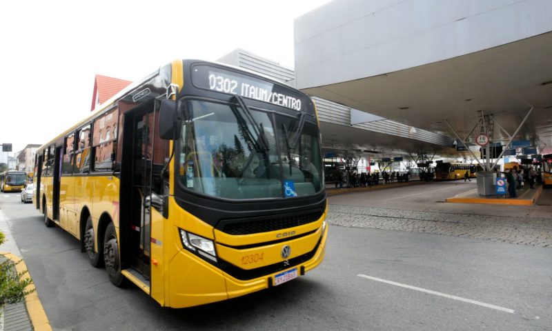 Horários de ônibus em Joinville mudam no fim de ano