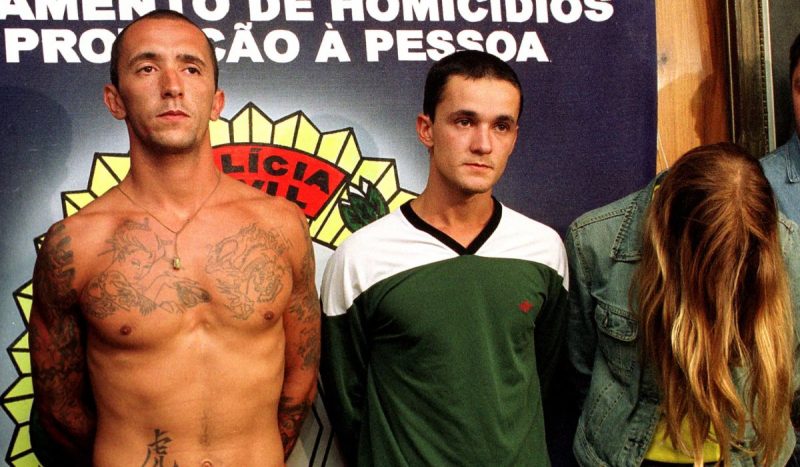 Cristian cravinhos, Daniel Cravinhos e Suzane Von Richtofen durante prisão em 2002