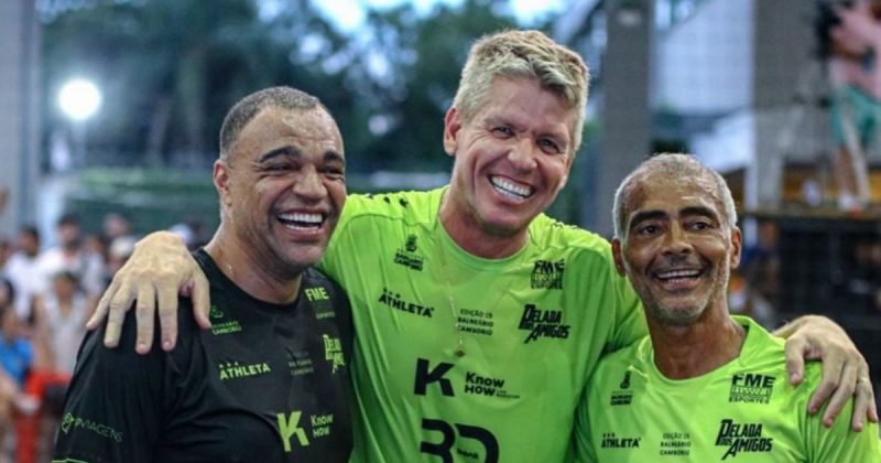 Denilson e Romário em foto de divulgação da Pelada dos Amigos de Balneário Camboriú