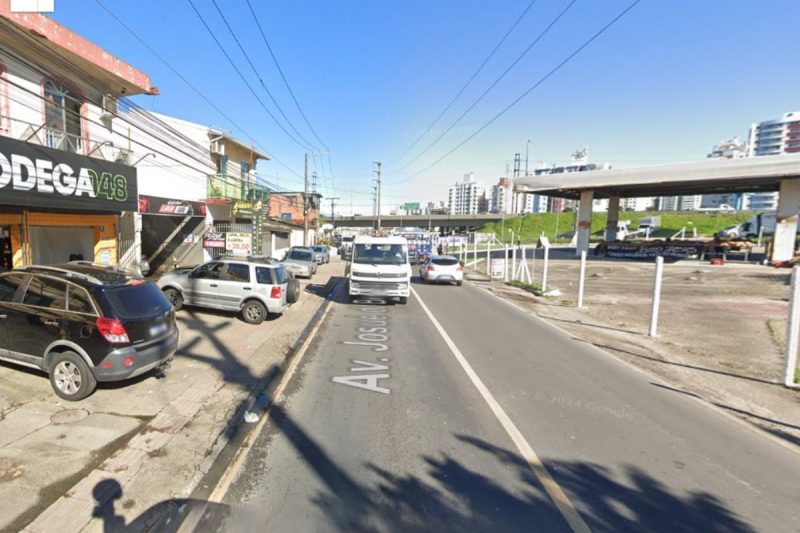 Homem foi morto a pauladas e abandonado em rua de Florianópolis