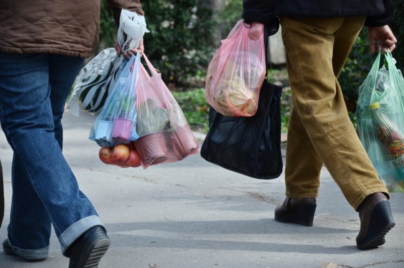 Uso e venda de sacolas plásticas podem ter um fim em Santa Catarina caso projeto seja aprovado - Foto: Shutterstock/Reprodução/ND