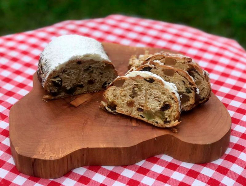 Bolo da gastronomia natalina em Blumenau comum durante a celebração 