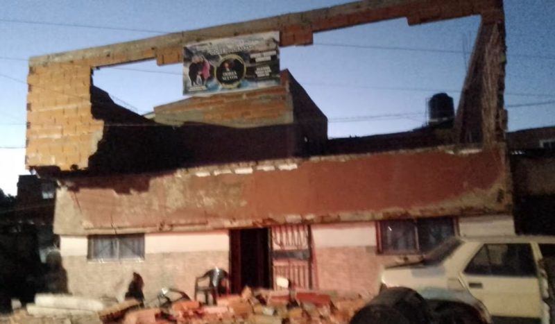 Templo evangélico desaba durante culto e deixa 4 pessoas com ferimentos graves