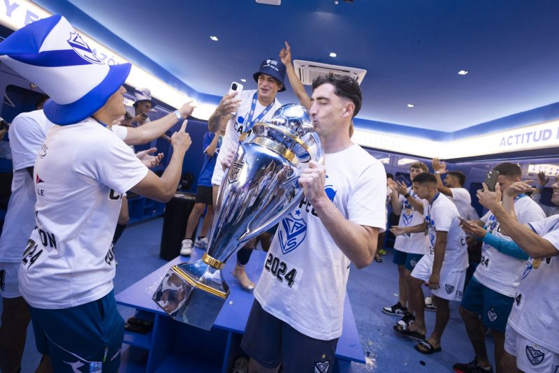 Vélez conquista 11° título argentino em jogo contra o Hurácan, no último domingo (15)