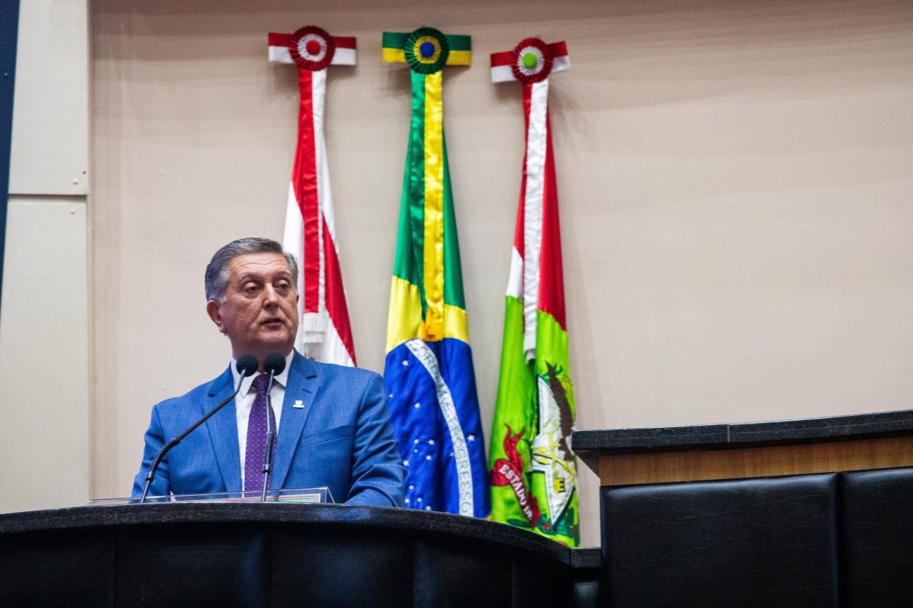 Prefeito de Florianópolis Topázio Neto (PSD)