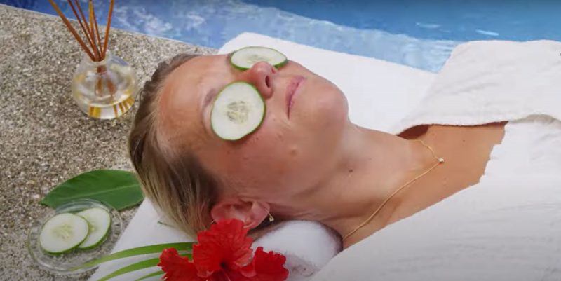 Olheiras? Pepino pode ajudar