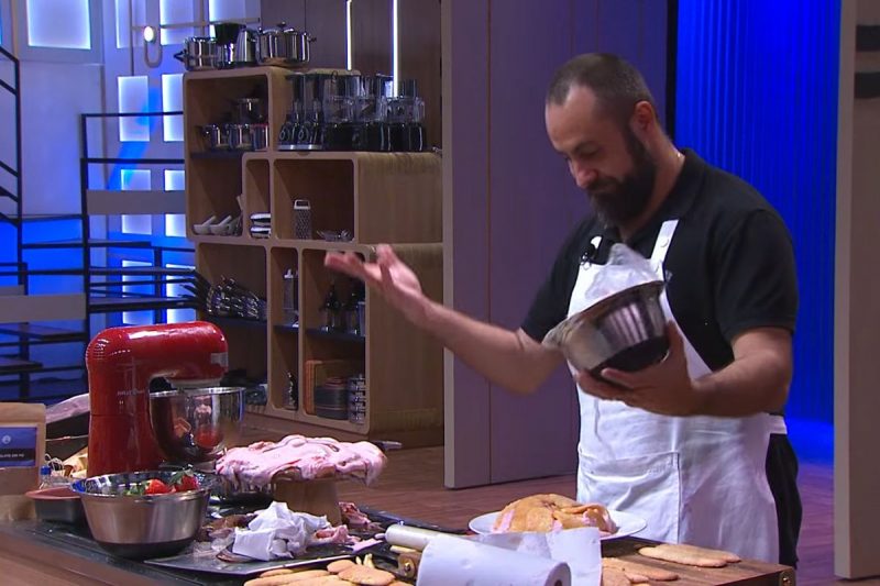 Jason foi eliminado do MasterChef por causa de um bolo