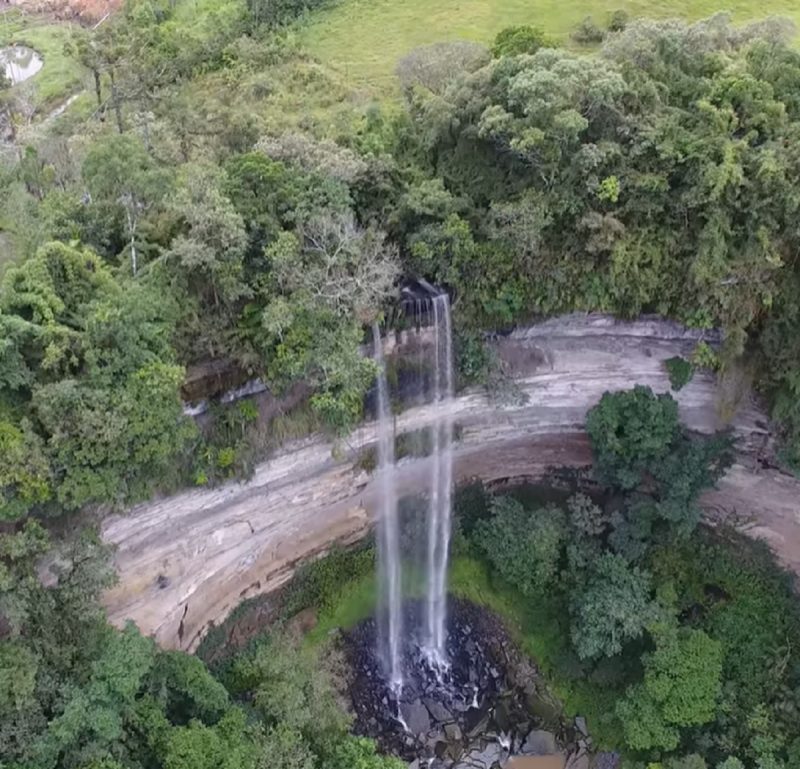 Cachoeiras do Alto Vale para fugir do calor em SC