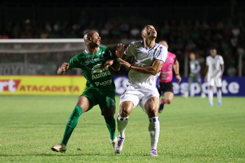 Chape e Avaí empataram em 0 a 0 na primeira fase do Catarinense