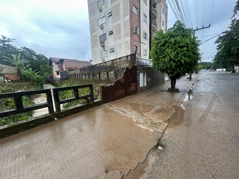 Chuva segue em Joinville e tempo ensolarado só retorna após dias de instabilidade