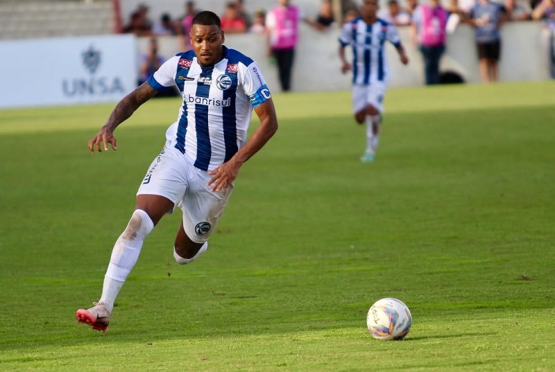 Zeca marcou o gol do empate do São Jose no último jogo pelo Gauchão