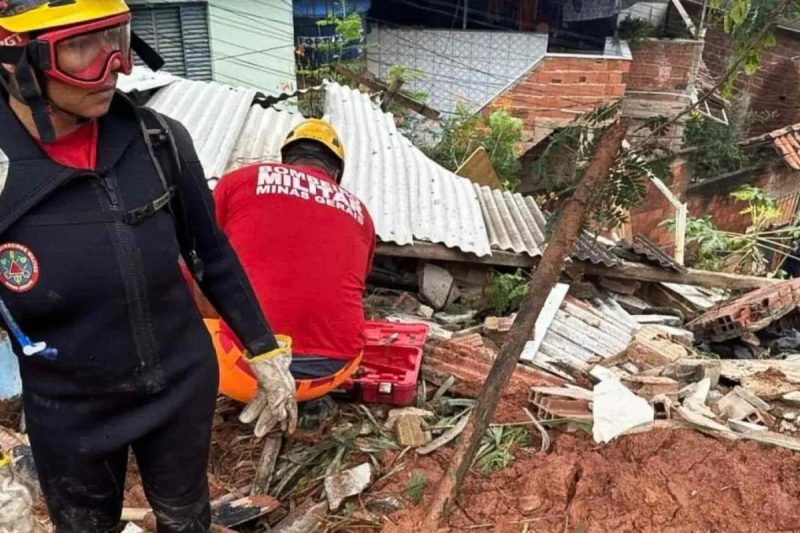 Deslizamentos deixaram "cenário de guerra"