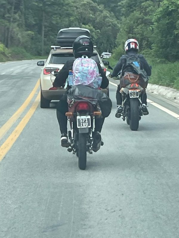 Moto argentina é flagrada, na Grande Florianópolis