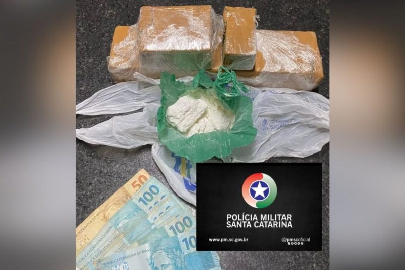 Polícia apreende drogas em Bom Retiro durante tentativa de fuga