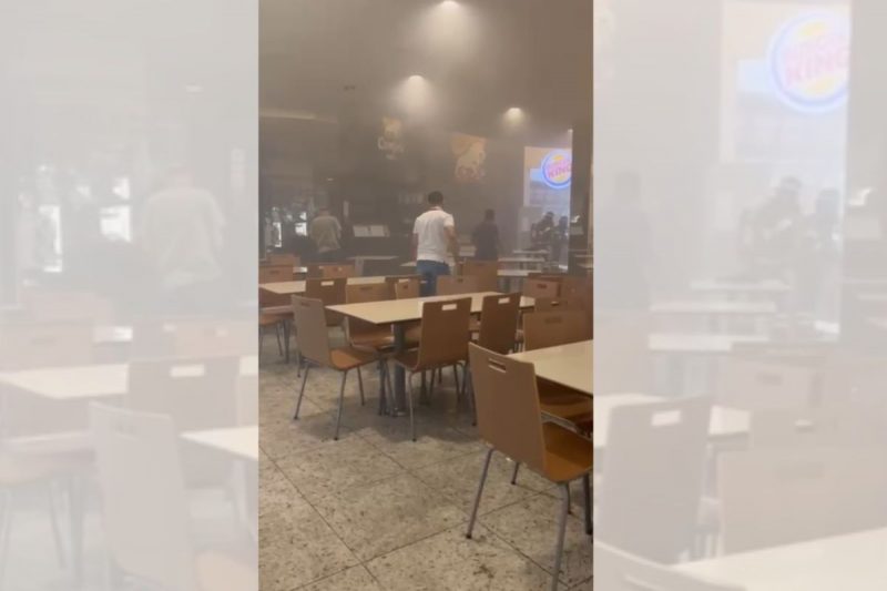 Incêndio em shopping causou correria 