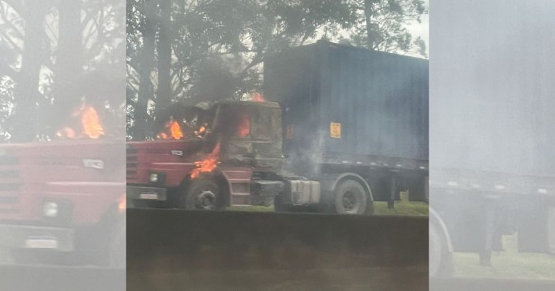 Incêndio em caminhão na BR-101 em SC