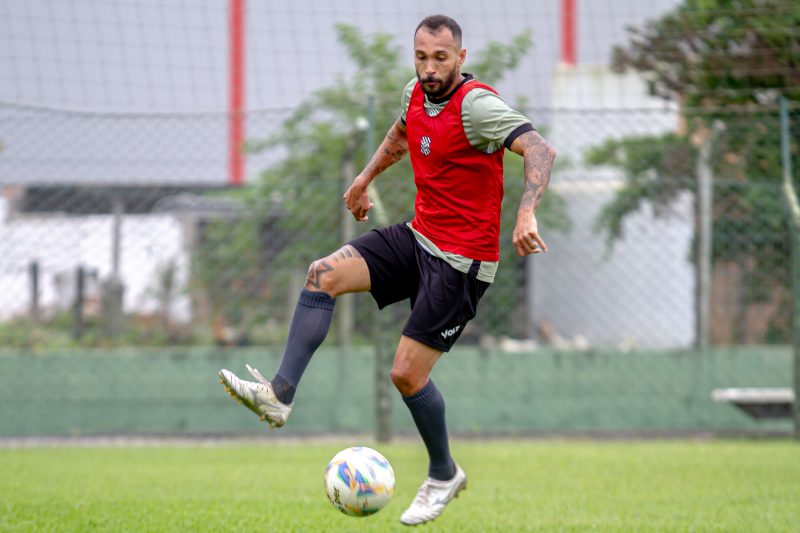 Iury foi campeão pelo Avaí e quer ser também no Figueirense