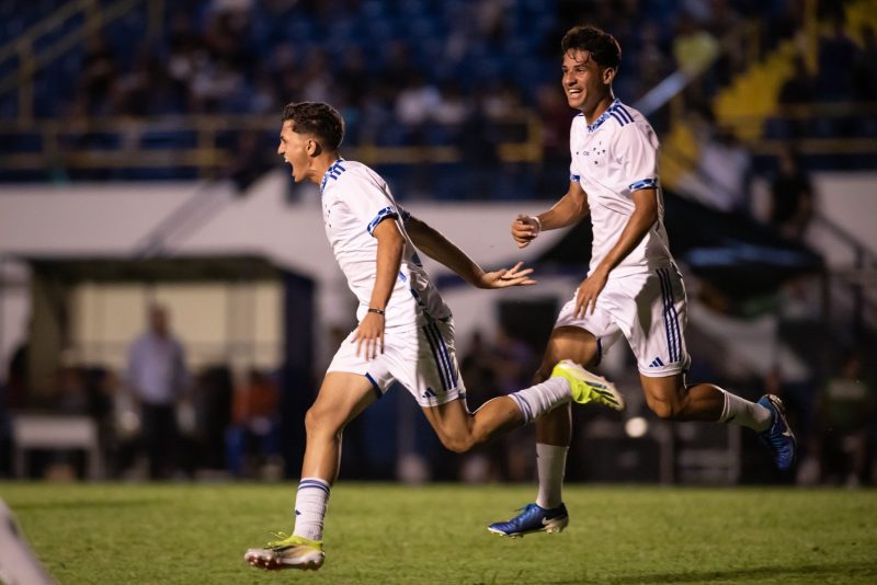 São Carlos x Cruzeiro se enfrentam pela Copinha