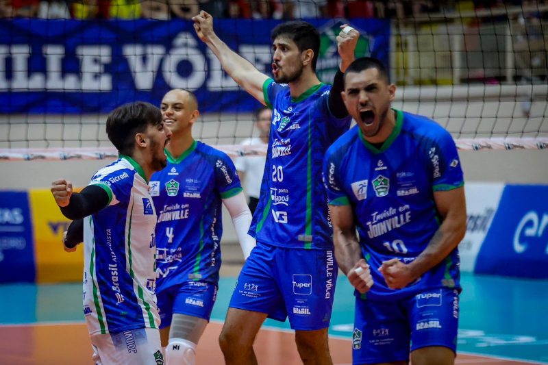 Joinville Vôlei enfrenta o Suzano em briga direta por posições na Superliga