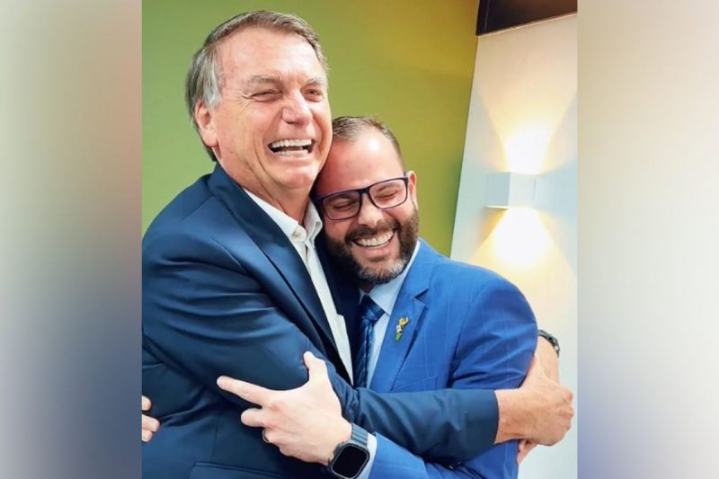 Senador Jorge Seif teria incentivado Bolsonaro a dar golpe de Estado