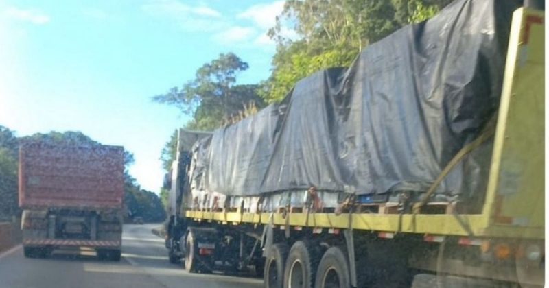 Caminhão com problemas mecânicos deixou trânsito lento no Morro dos Cavalos