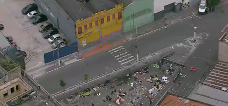 Muro na Cracolândia substituiu tapumes de madeira